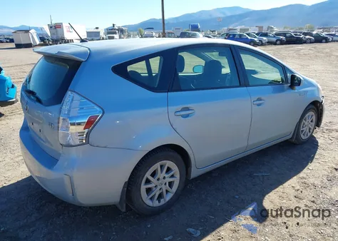 2014 Toyota Prius V Two z USA, uszkodzony, nr VIN JTDZN3EU0E3320379